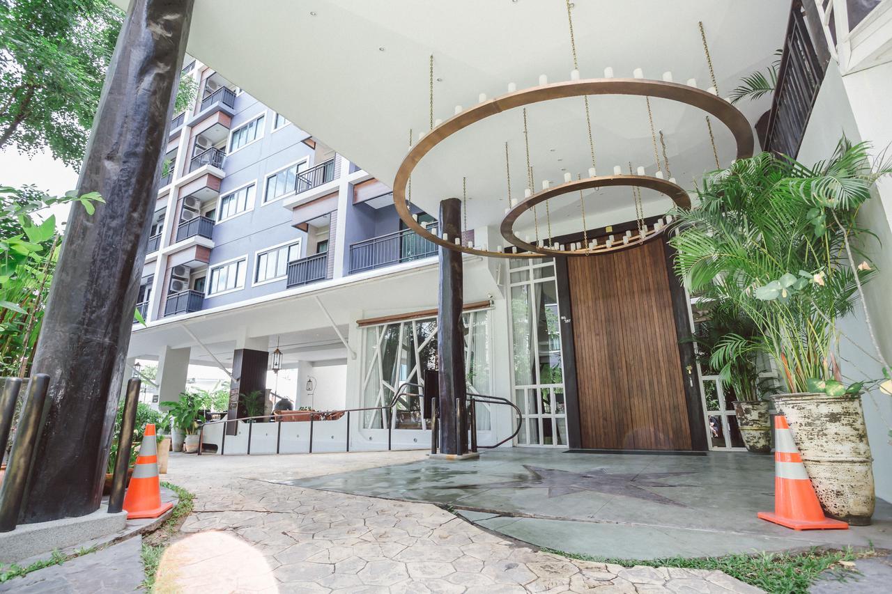 Icheck Inn Trams Square Chiang Mai Esterno foto