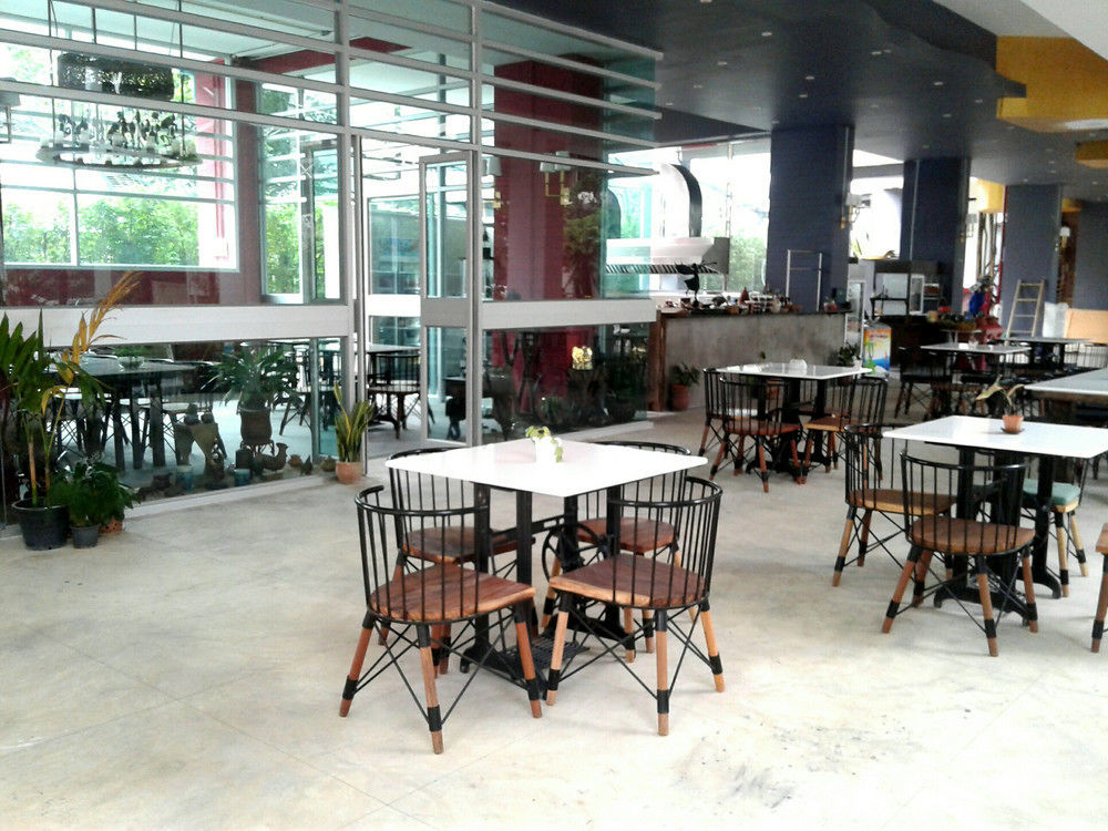 Icheck Inn Trams Square Chiang Mai Esterno foto