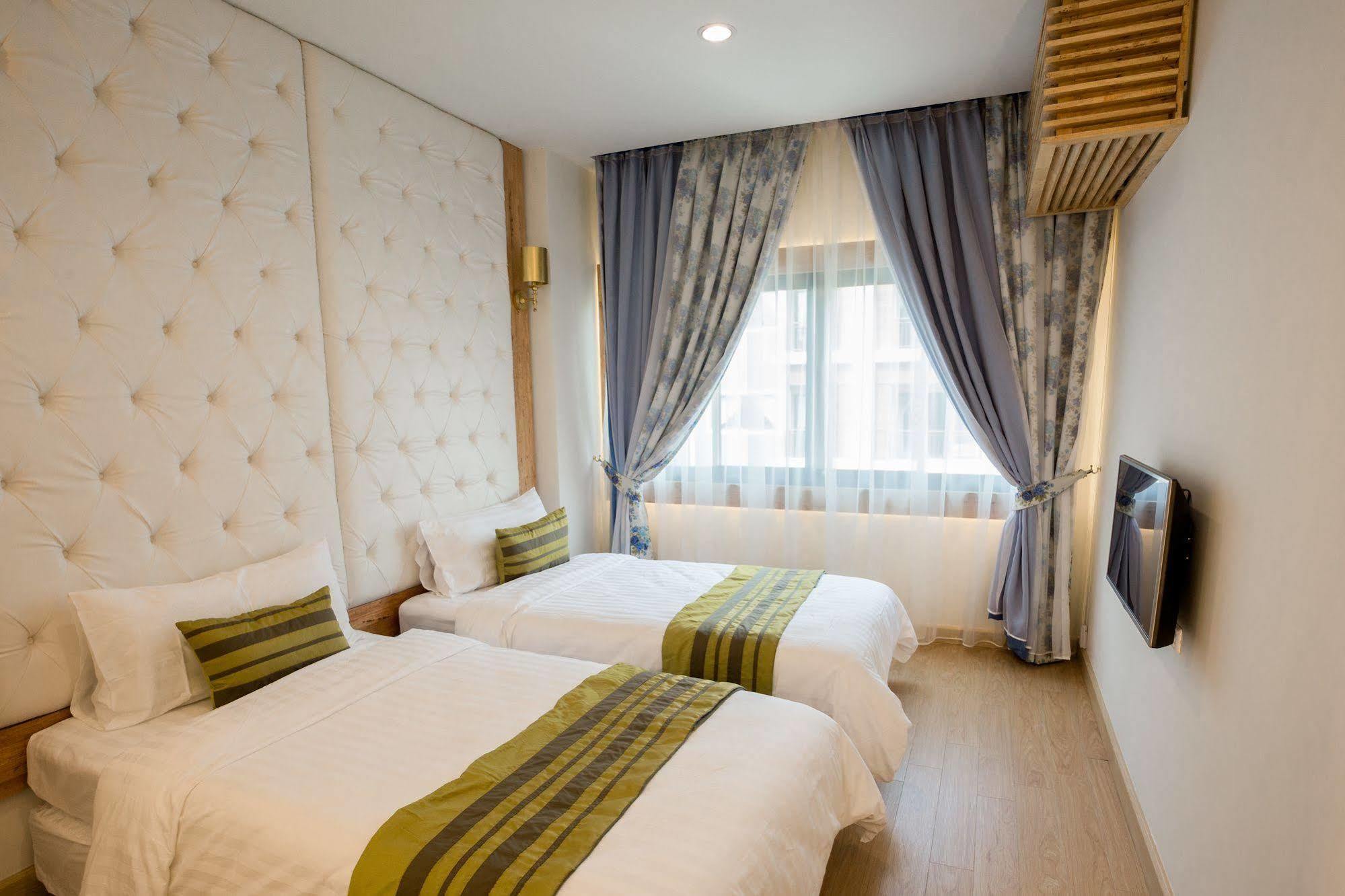Icheck Inn Trams Square Chiang Mai Esterno foto